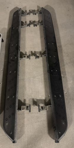 EV Sportline Running Boards Rivian R1T