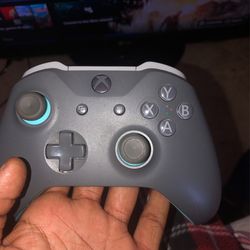 Xbox 1 Plus Two Controllers Nd A Few Games