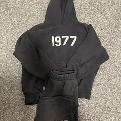 Brand New Essential 1977 Set