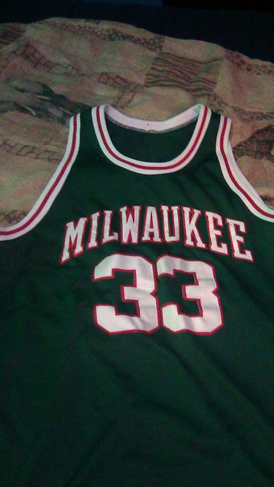 Kareem Abdul-Jabbar Milwaukee bucks throwback jersey for Sale in  Philadelphia, PA - OfferUp