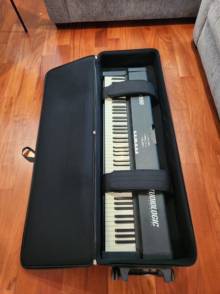 CONTROLADOR MIDI STUDIOLOGIC SL-990