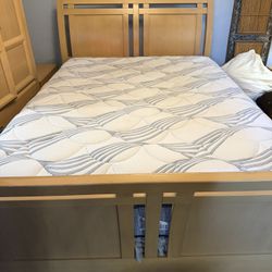 wooden Queen Bedroom Set