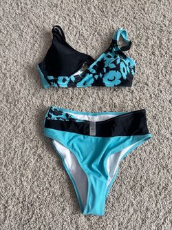 NEW small bikini 💜