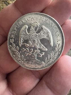 8 Reales Coin