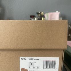 W classic ultra mini uggs