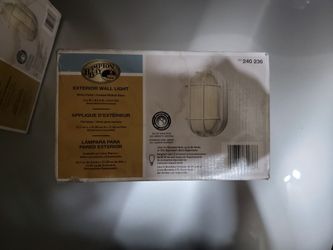 Hampton Bay Exterior Light