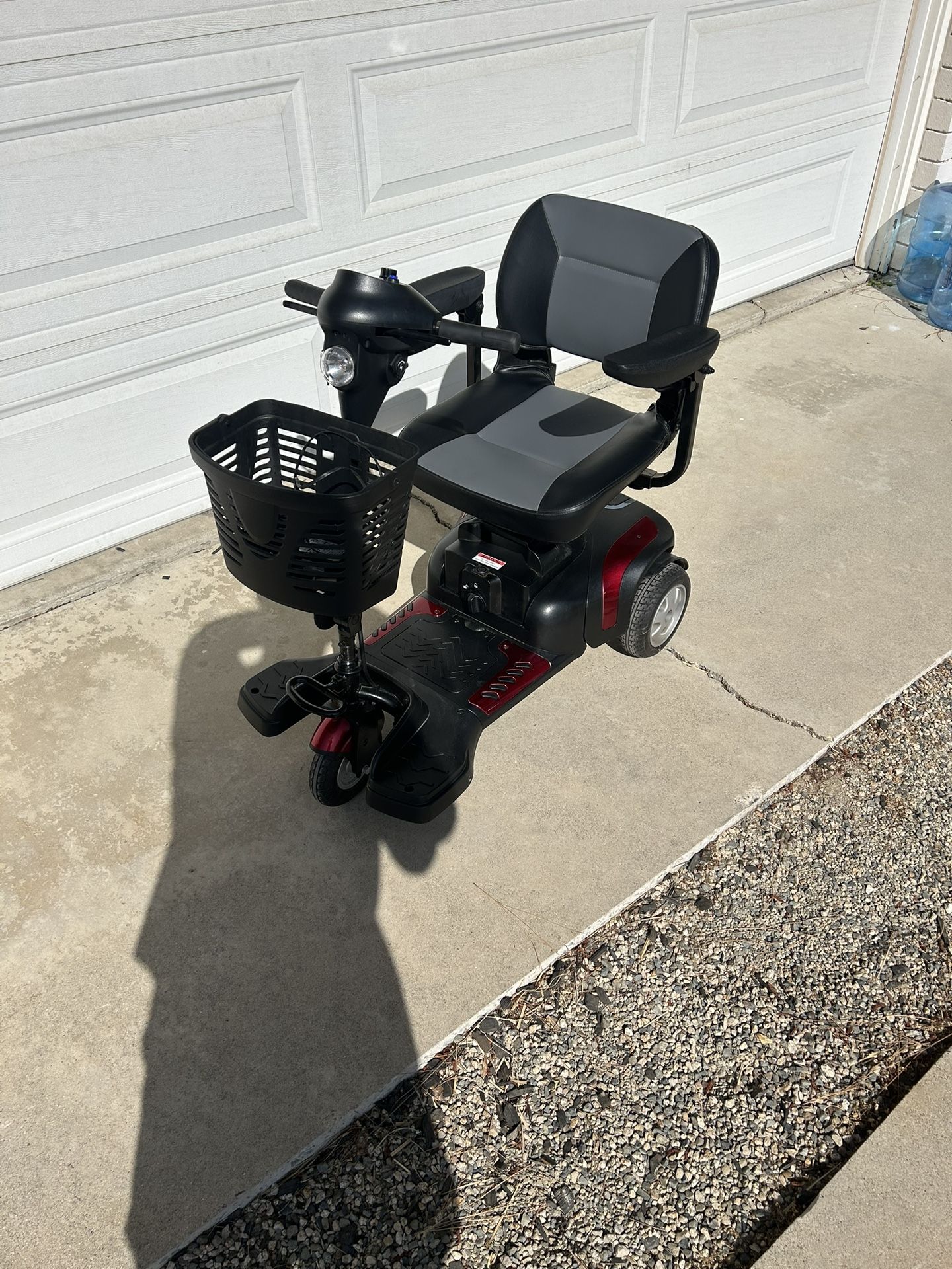 Phoenix scooter 3 wheel. Disabled or old people.
