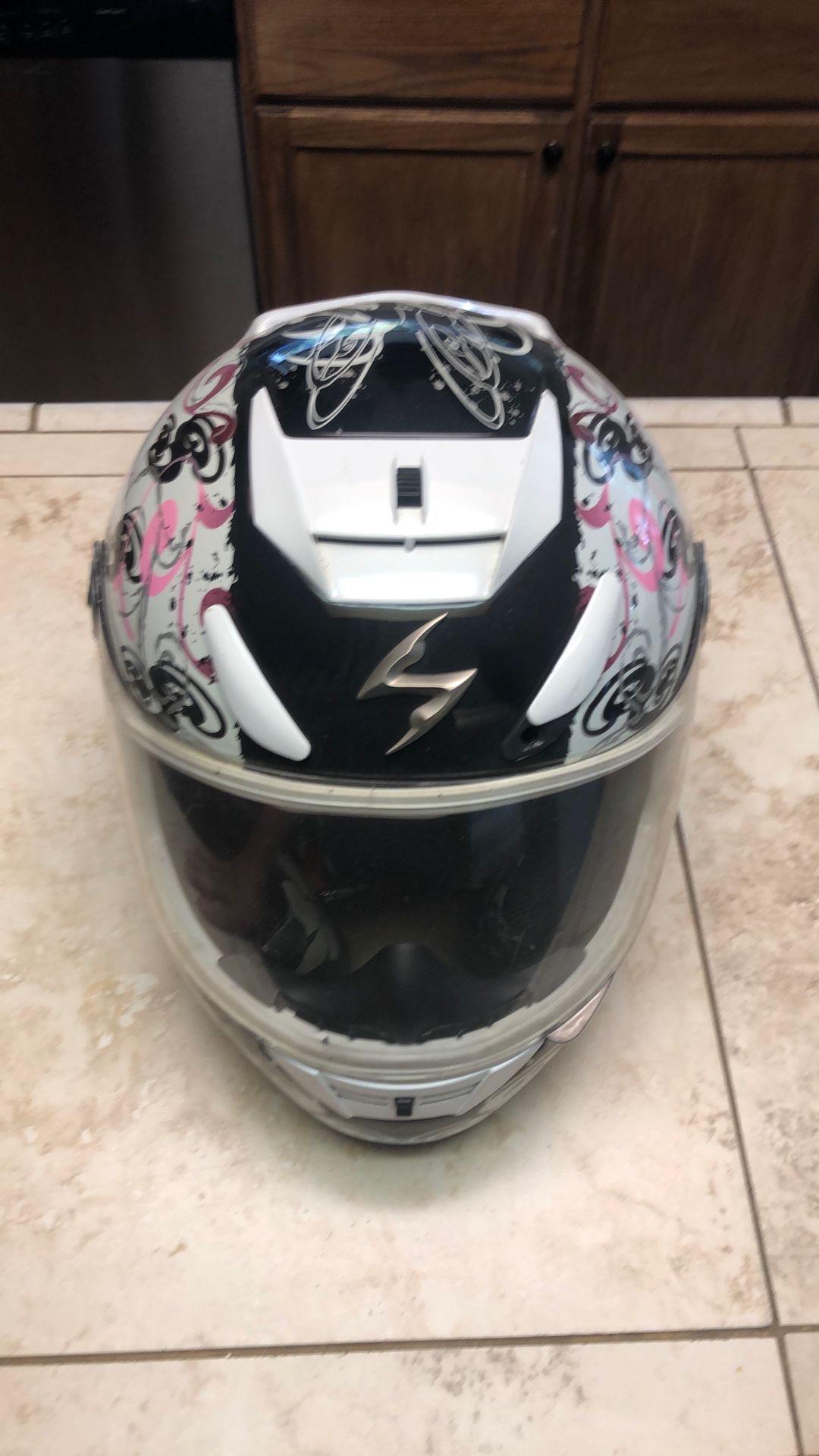 Helmet ⛑️ Nice Details Hardly Used . Was My Daughters Its A Small Size. Good Condition