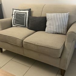 Sofa & Coffee Table – Used