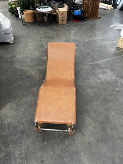 Corbusier Leather Lounge Accent Chair