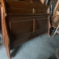 🥰KING SIZE  SLEIGH  BED FRAME-SOLID WOOD-CHERRY WOOD  COLOR 🥰
