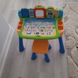 Vtech Activity Desk Explore & Write With Expansion Pack