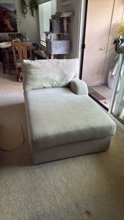 Large chaise lounge chair