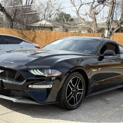2022 Ford Mustang