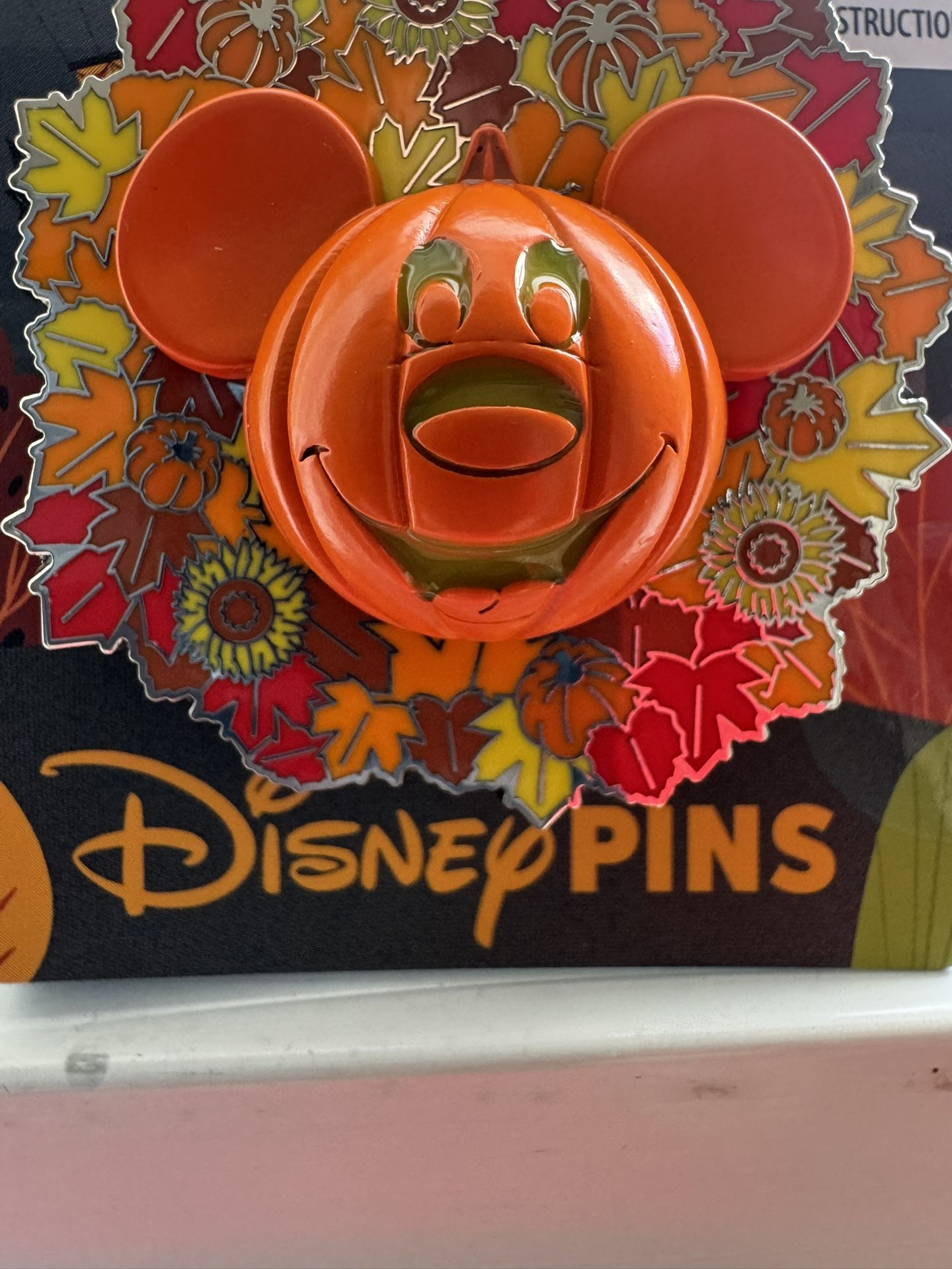 Disney Mickey Mouse Jack O Lantern Light Up Pin