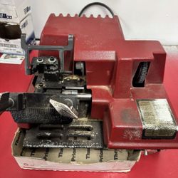 Key Duplicate Maker Machine 