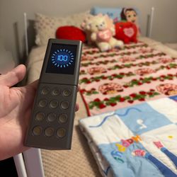  Sleep Number iLE Limited Edition mattress and base. remote Included.QUEEN