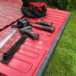 Snap On 3/8 Ratchet /3/8 Impact And Drill With Batteries And A Changer  Socket Set 
