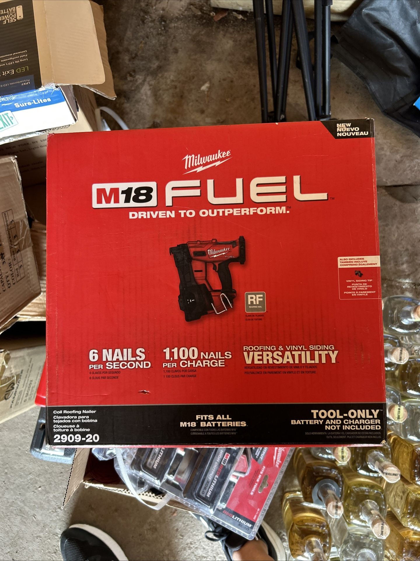 Milwaukee Roofing Nailer 2909-20