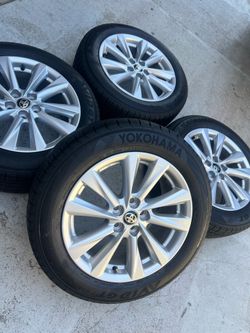 Toyota Corolla rims and tires 16” oem factory wheels rines y llantas nuevas new takeoffs