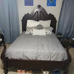 Classic Solid Cherry Wood Bedroom set