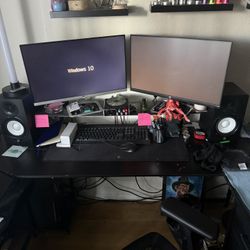 Yamaha HS 5” Studio Speakers For Sale. 