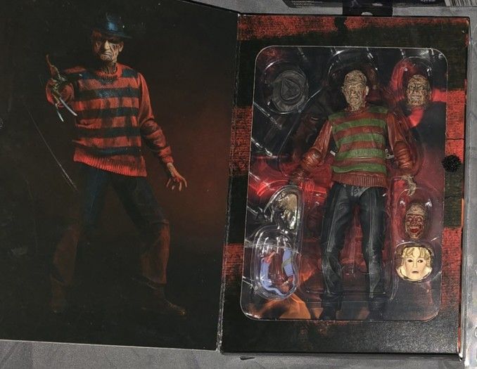 NIGHTMARE ON ELM STREET FIGURE