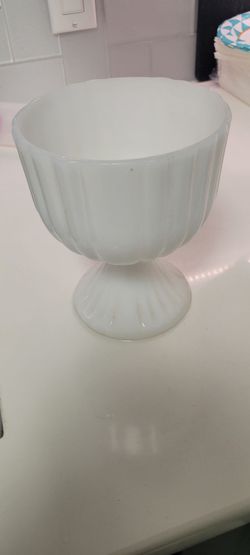 Vintage ribbed milk glass footed planter