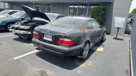 Mercedes enthusiastic project for Parts