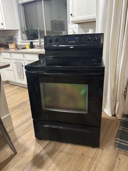 FREE Whirlpool Oven Stovetop Range (electric)