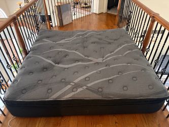 14” Corsicana Knightsbridge pillow top mattress King