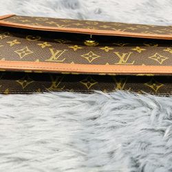Lv Clutch