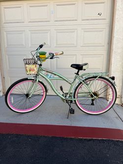Margaritaville 26” Pineapple Women’s Beach Cruiser