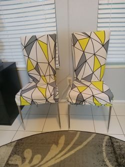 Set Of 2 chairs