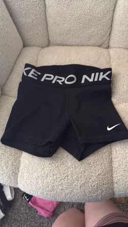 GIRL NIKE SHORTS