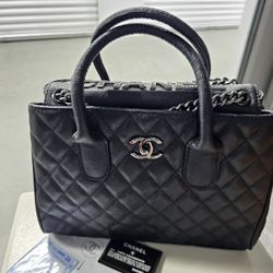 Chanel Classic Flap Leather Shoulder Black Bag 