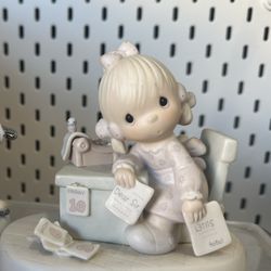 1982 Precious Moments " Praise The Lord Anyhow " E9254 Figure Retired