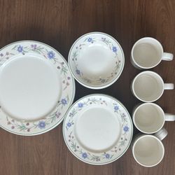 Oneida Ava Pattern Dinner Plate Set