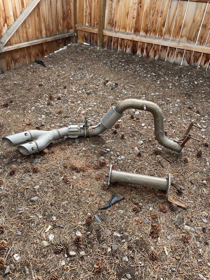 Tail pipe off of 2020 ford 6.7 powerstroke