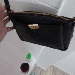 Black Purse 