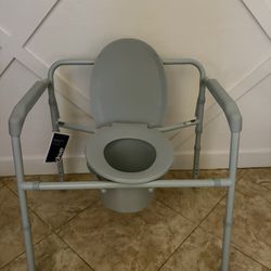 NEW Bariatric Commode