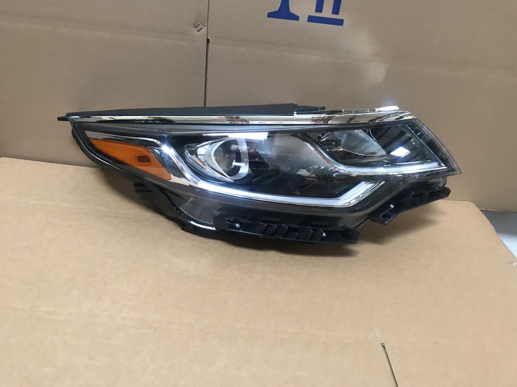 Halogen Headlight With LED DRL For 2019 2020 Kia Optima