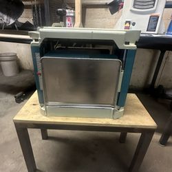 Makita Portable Planer