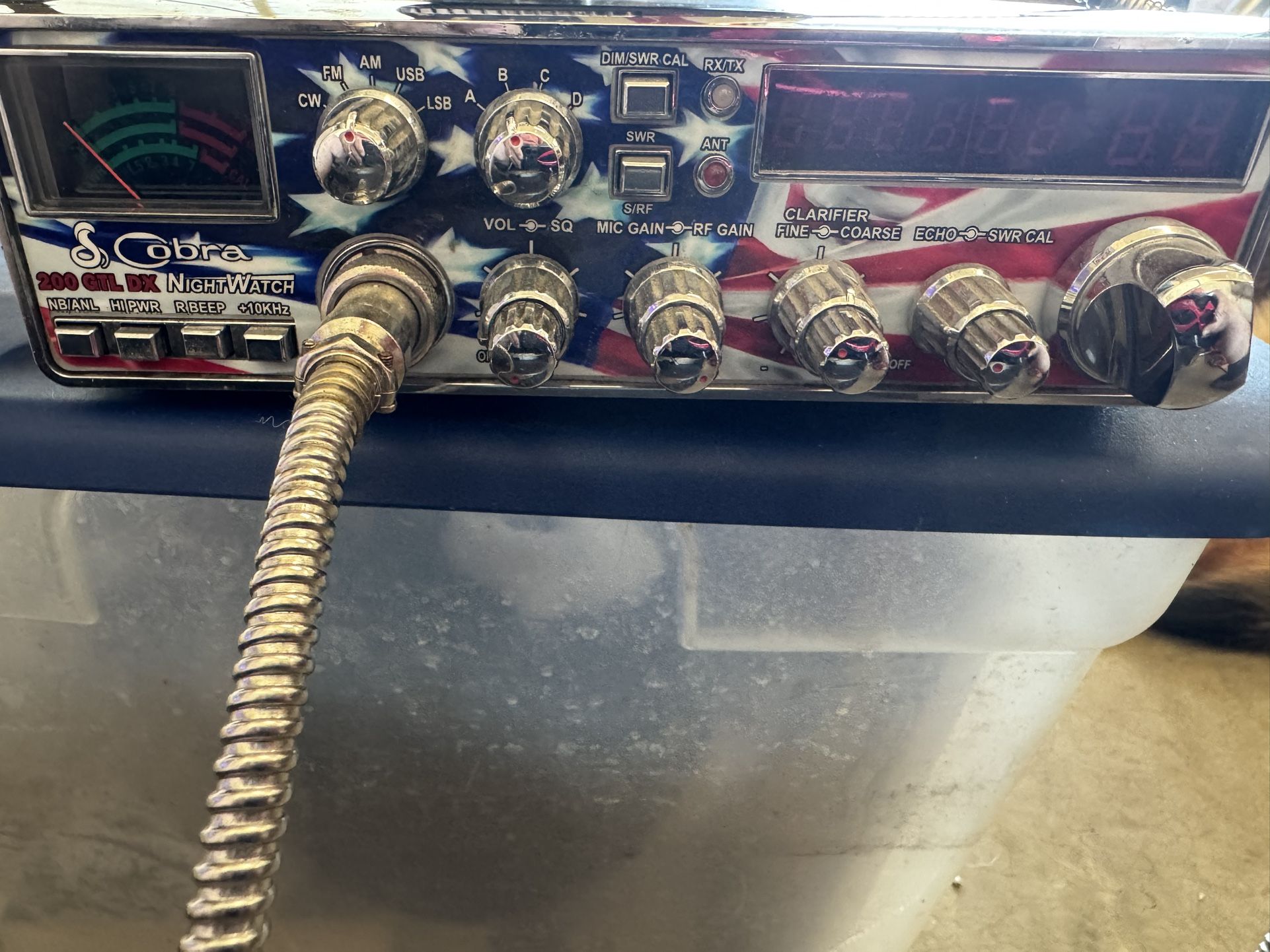 COBRA CB RADIO