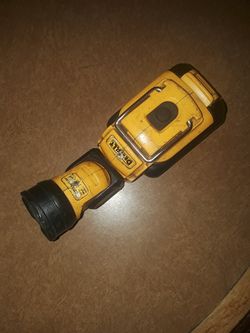 Flash light with battery No Charger