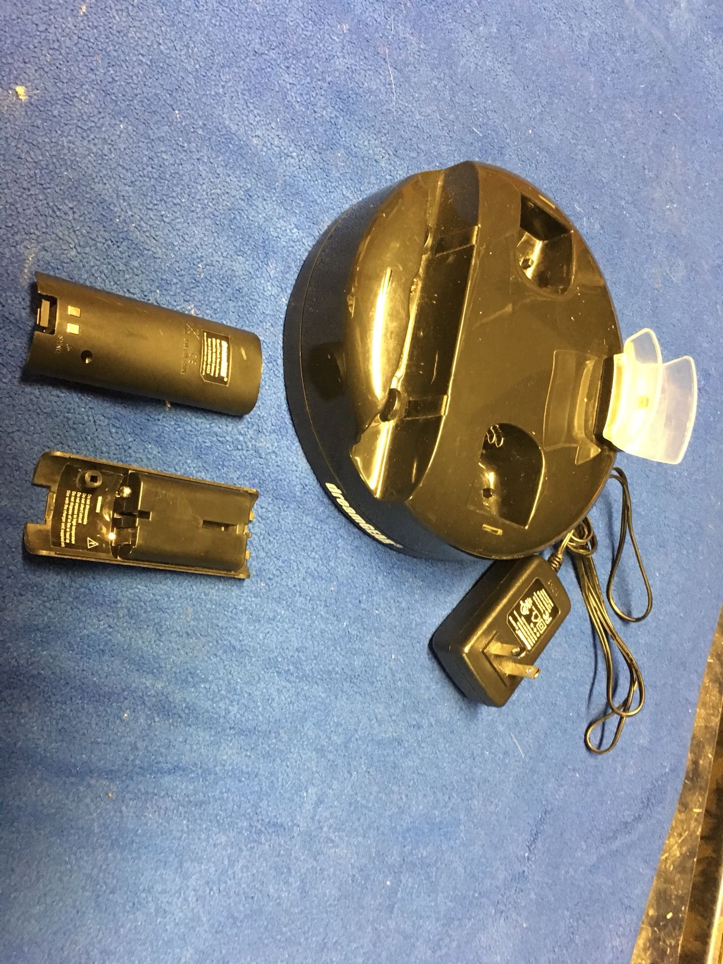 Dream gear Wii U controller charger dock