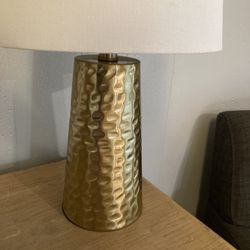 Hammered Metalic Lamp 