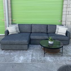 *Free Delivery* Bassett Sectional Couch Sofa