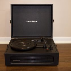 Crosley Voyager Turntable Vinyl/Record Player 