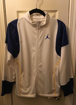 Boys Air Jordan warmup jacket size youth medium 12/14